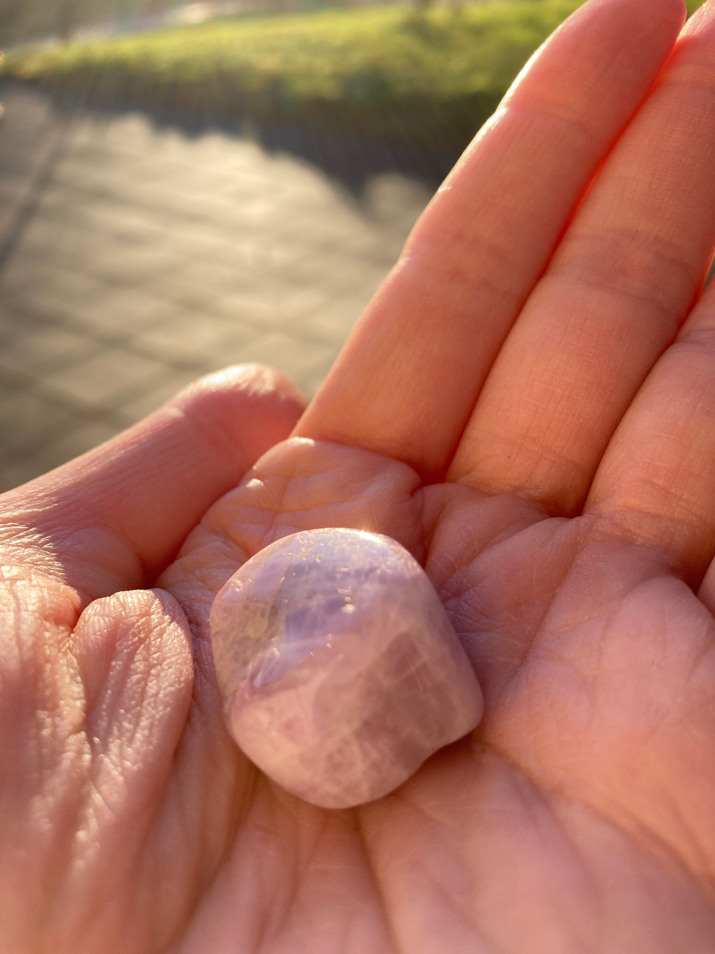 Earthstore® Lilac Kunzite - Tumblestone (Rare) (Grade AA)