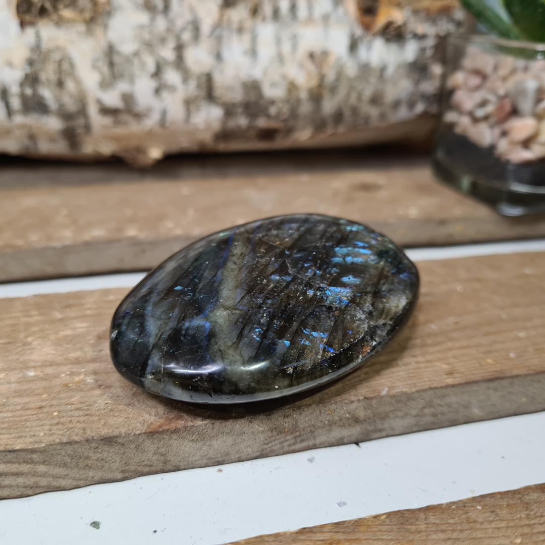 Earthstore® Labradorite - Palm Stones (L/XL/XXL)