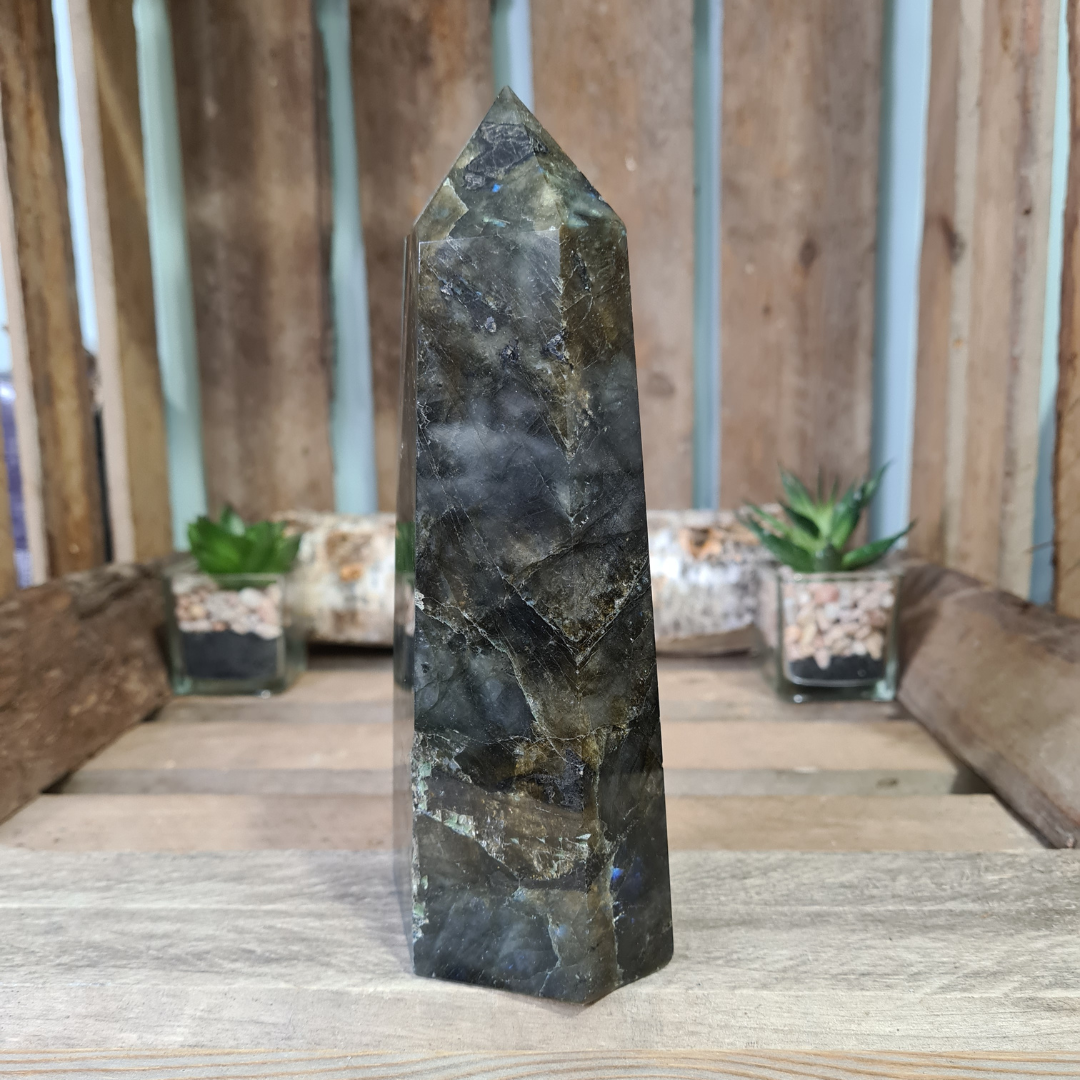 Earthstore® Labradorite Obelisks