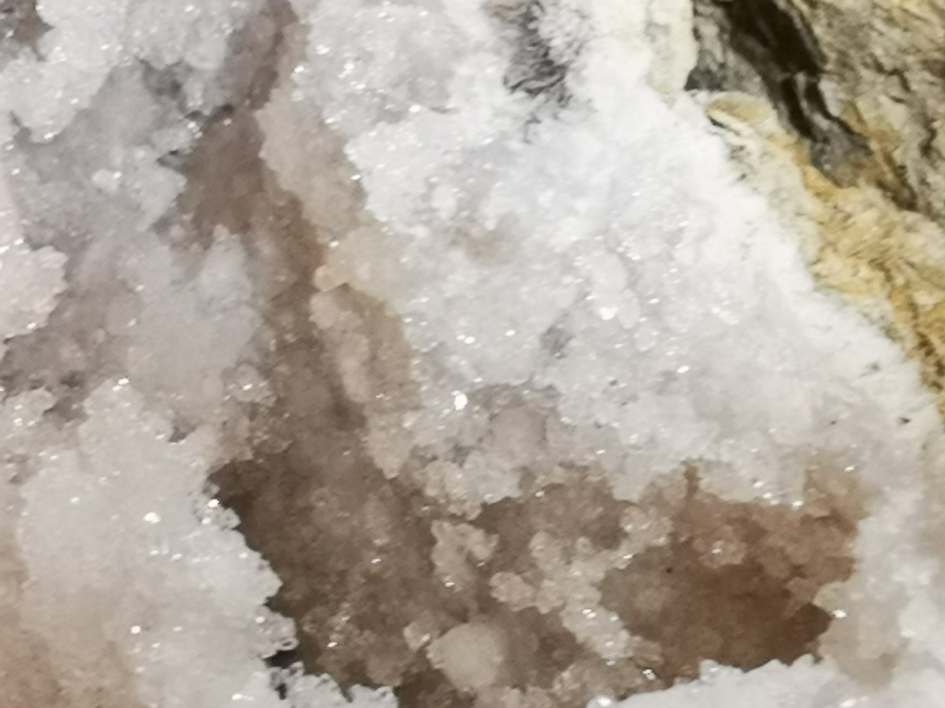 Earthstore® Whole Split GEODES aka Snowballs - Selenite, Calcite, Qaurtz inside. STU