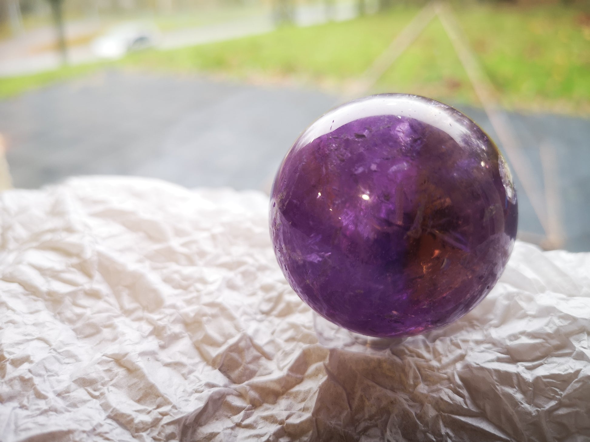 Earthstore® Ametrine sphere (Amethyst & Citrine) Grade A - Bolivia 150g (47mm)