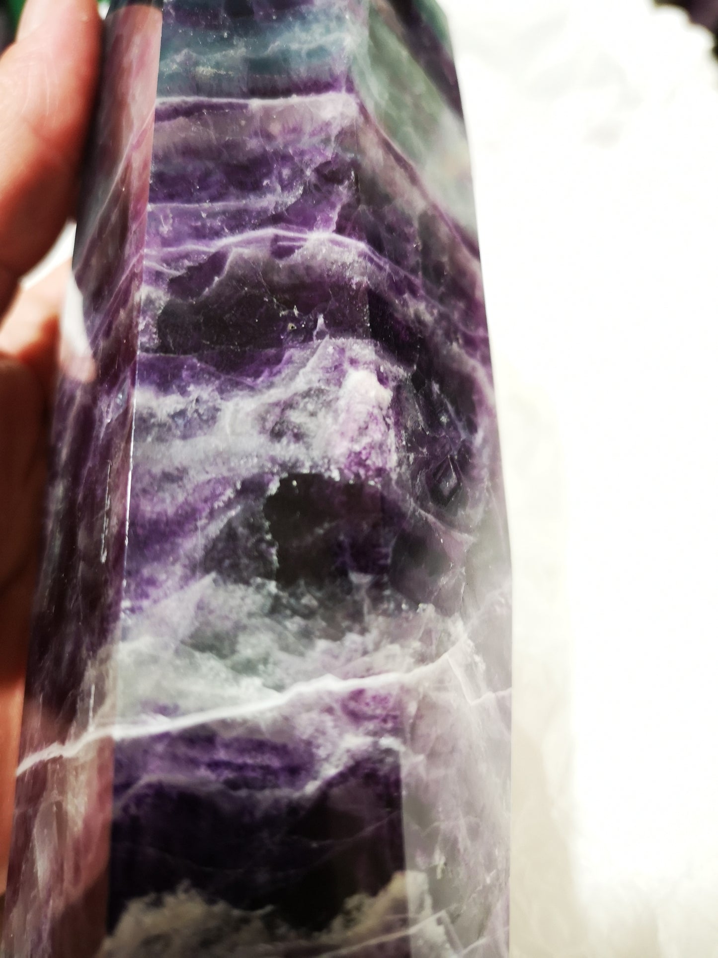 Earthstore® GEM GRADED Fluorite Obelisk - Mexico. Stunning display (1.4kg - 250X70X48mm)