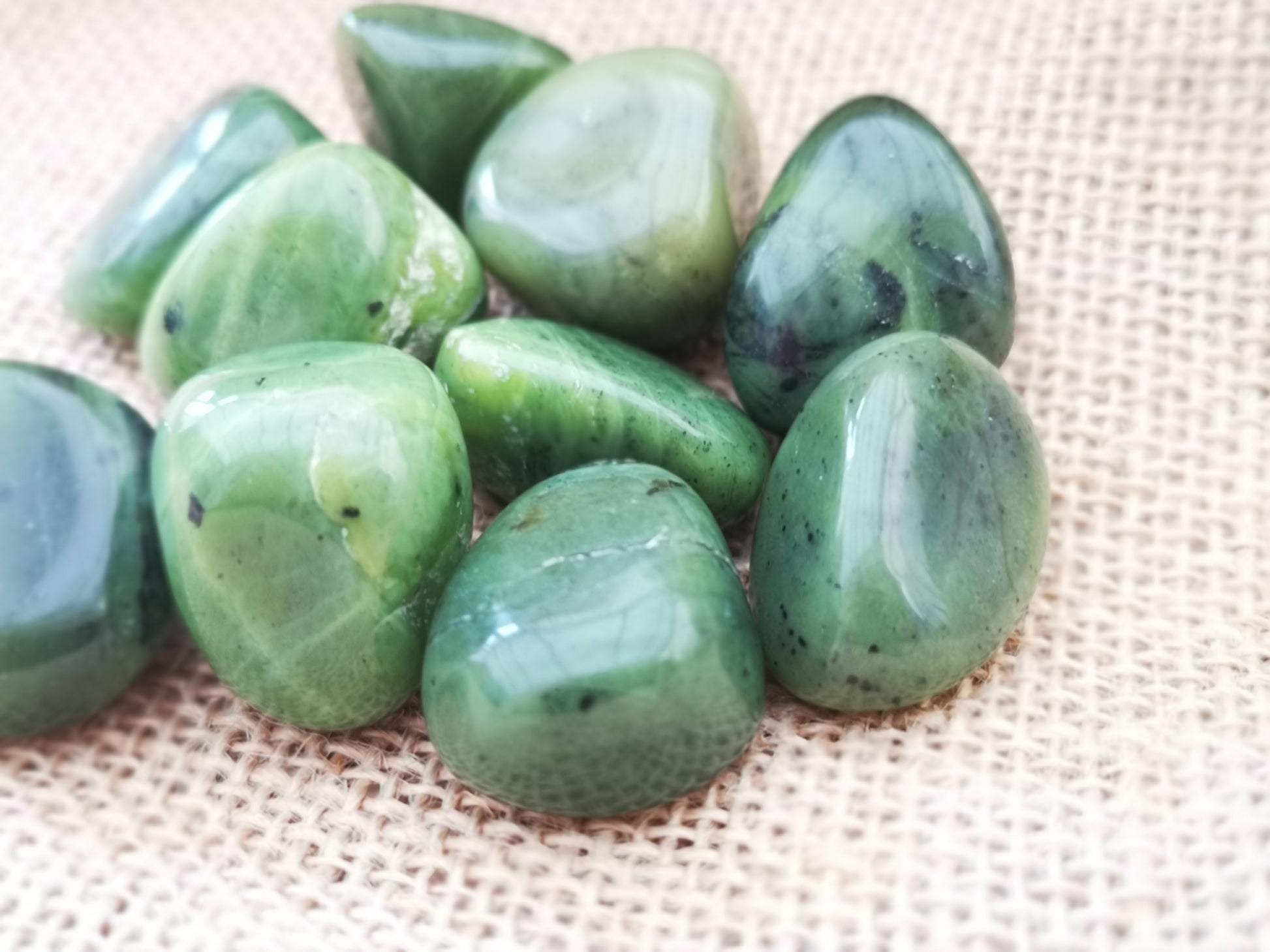 Earthstore® Jade (Genuine Nephrite) - Tumblestone (Myanmar) GENUINE CRYSTAL