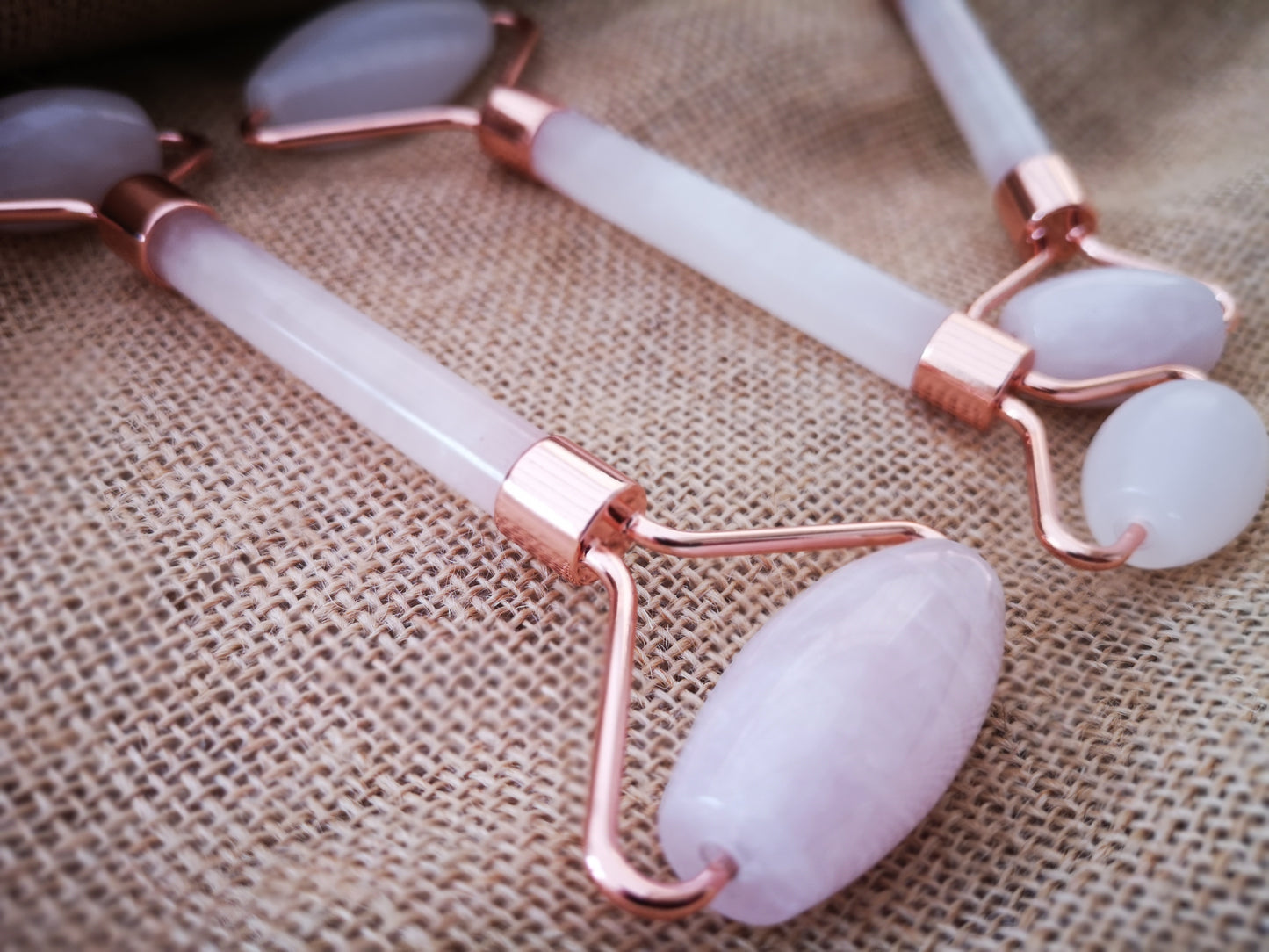 Earthstore® Rose Quartz Facial Skin Roller with ROSE GOLD finish