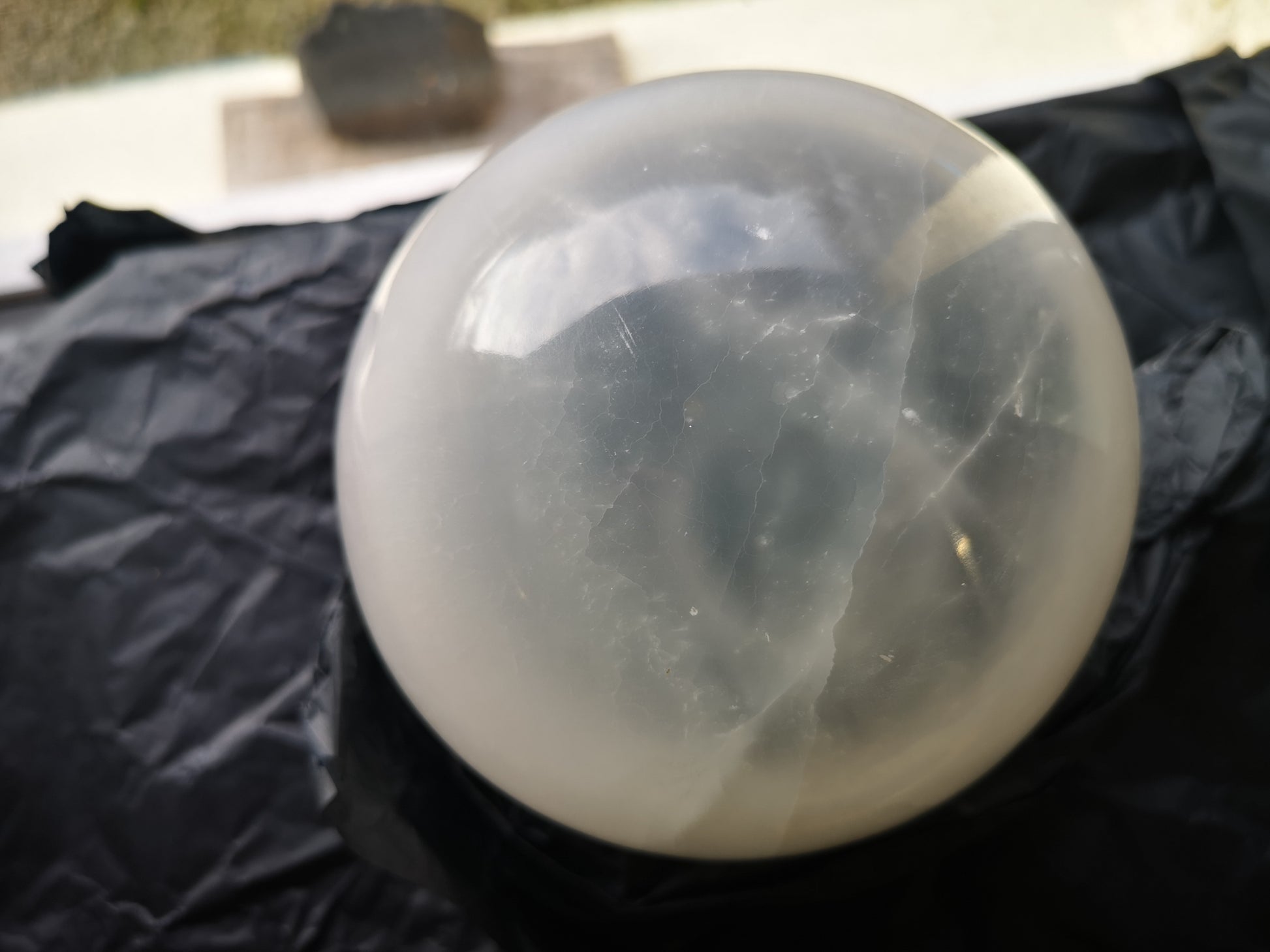 Earthstore® PURE SELENITE SPHERE- 120mm 2.2Kg (2200gms) Satin Spar