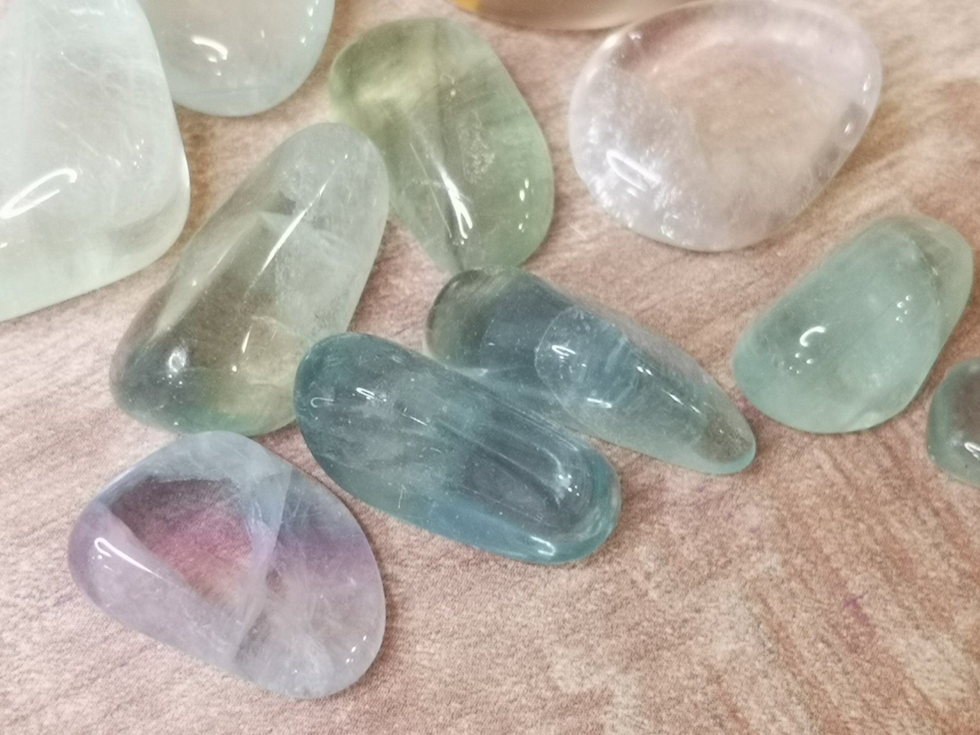 Earthstore® Rainbow Fluorite - Tumblestone (Grade A)