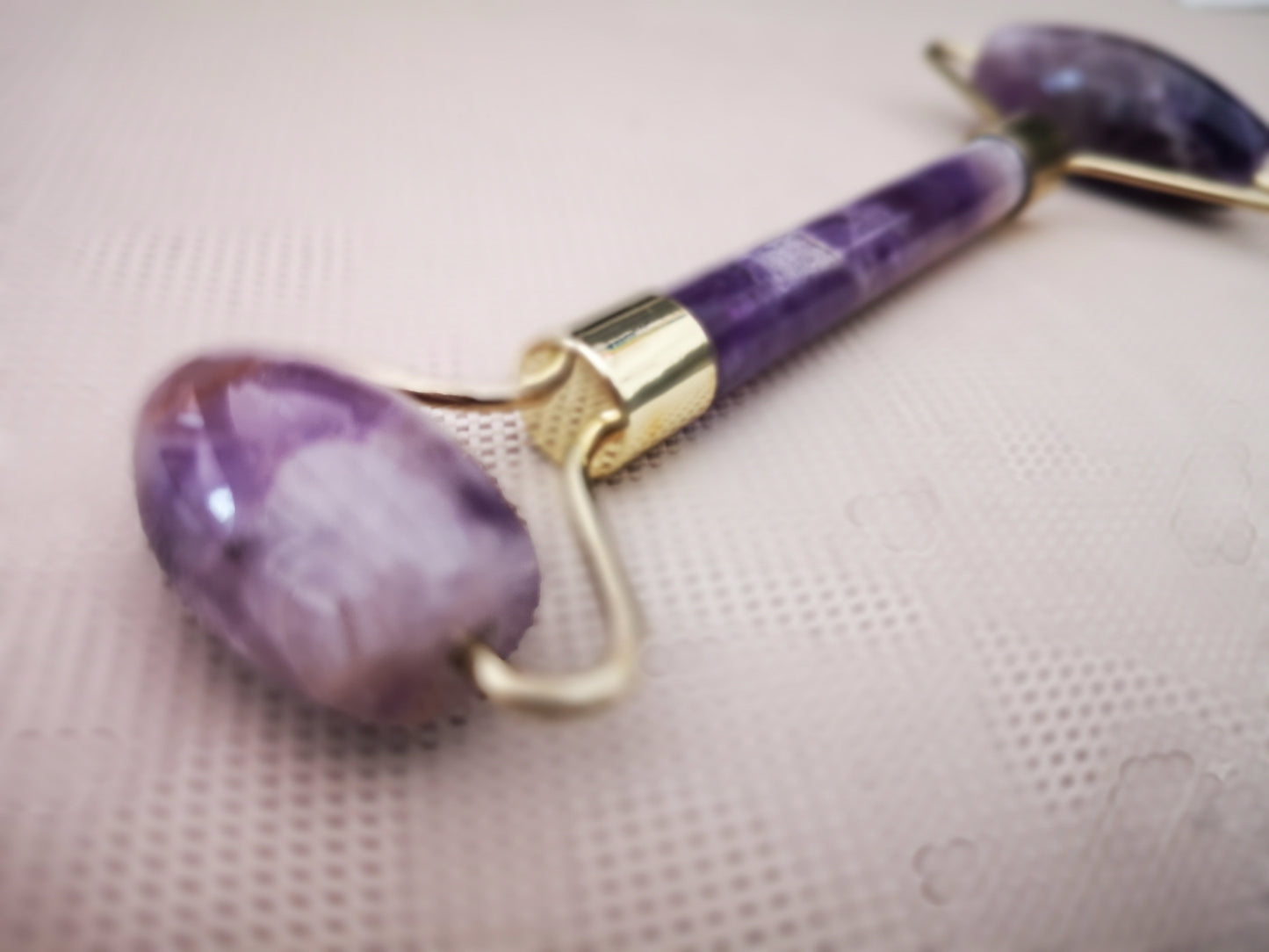 Earthstore® Facial Skin Roller - Amethyst Crystal- High Grade Crystal