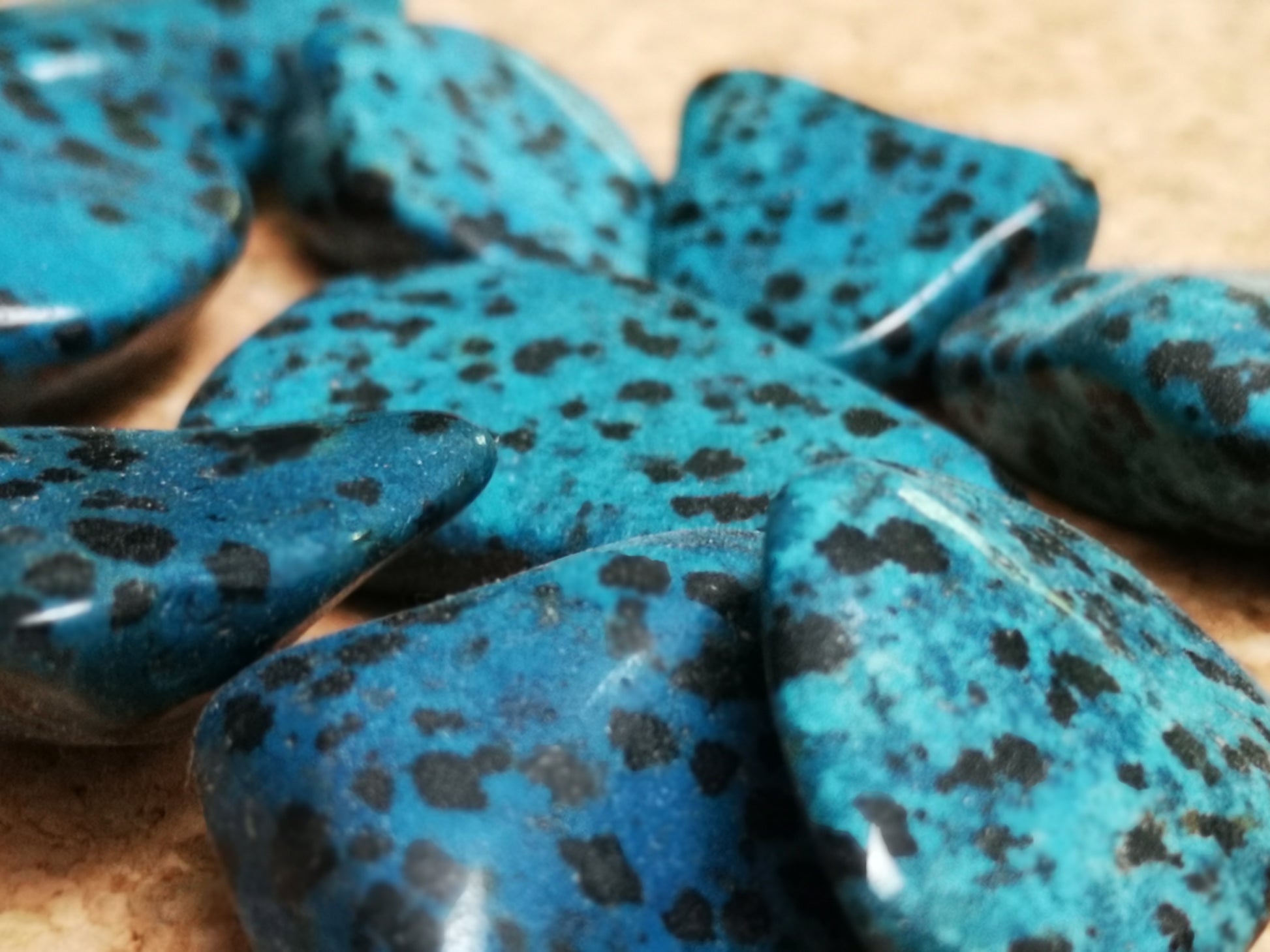 Earthstore® Blue Dalmatian Jasper - Tumblestone