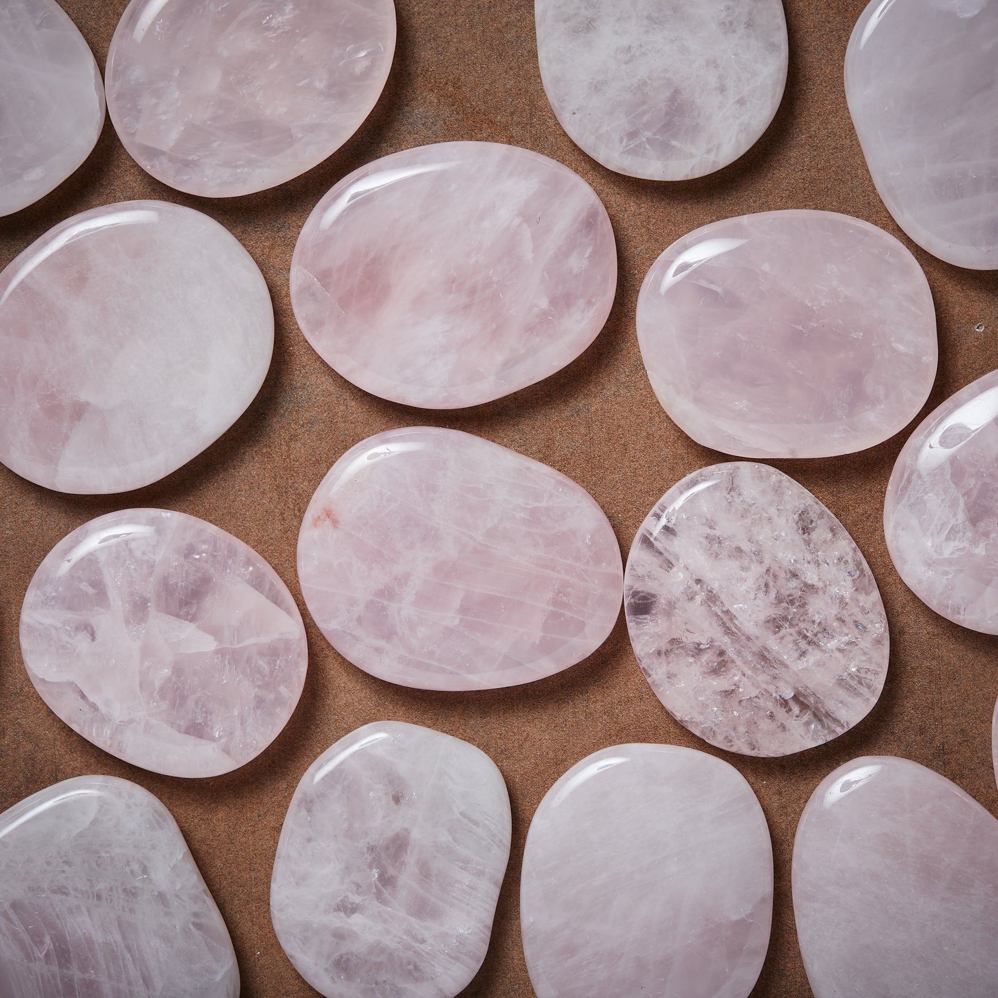 Earthstore® Rose Quartz - Palm Stone