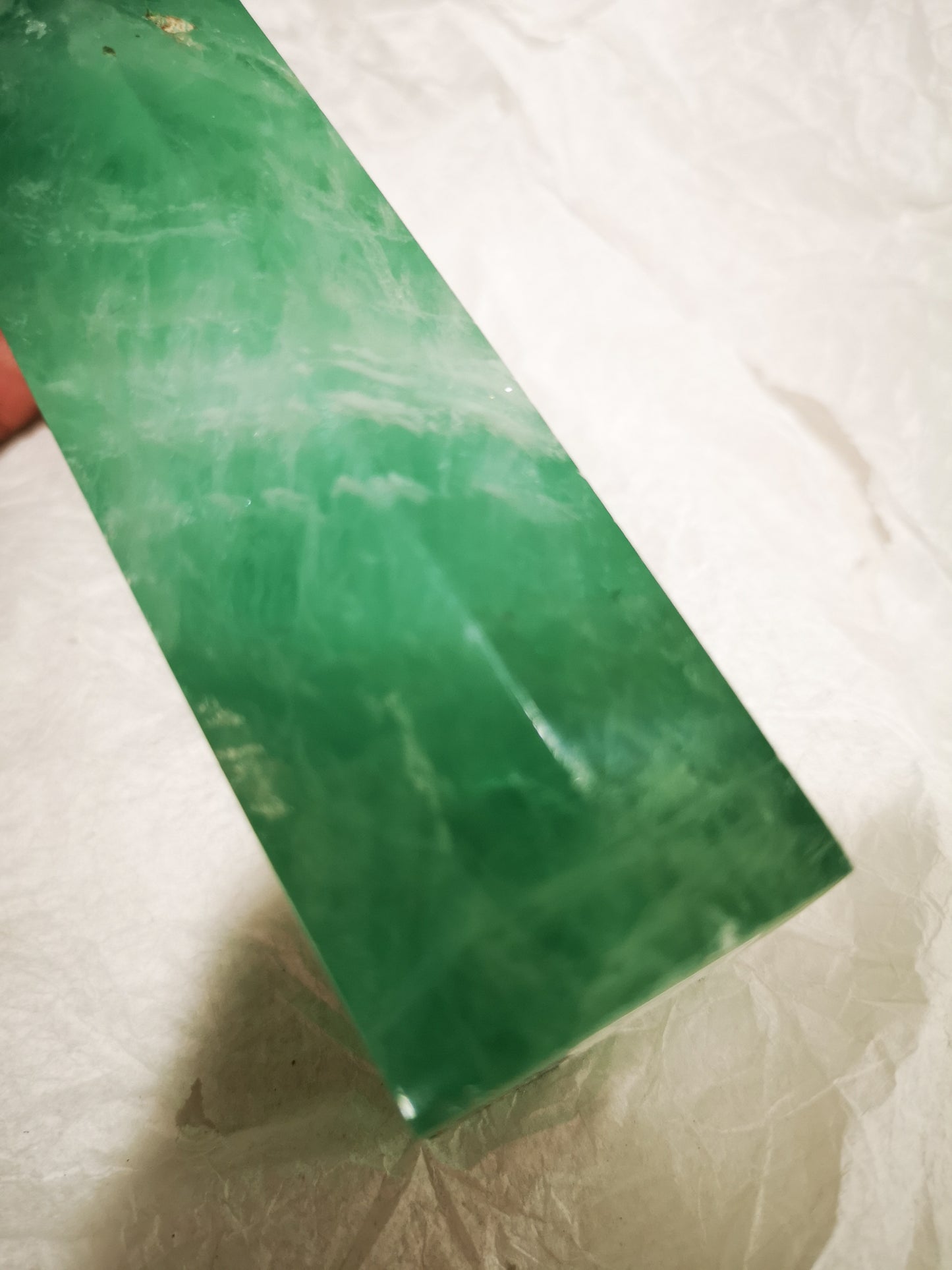 Earthstore® Green Fluorite Obelisk 0.82kg - Mexico. Stunning display (H200mm )