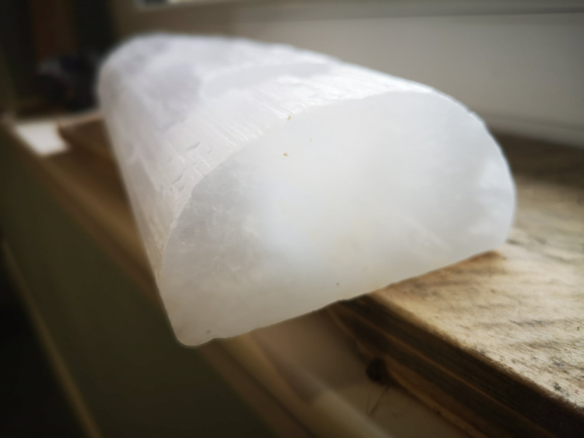 Earthstore® MASSIVE Selenite T-Light 3 HOLE Candle Holder Log 300 X 50 X 90mm 4.2kG