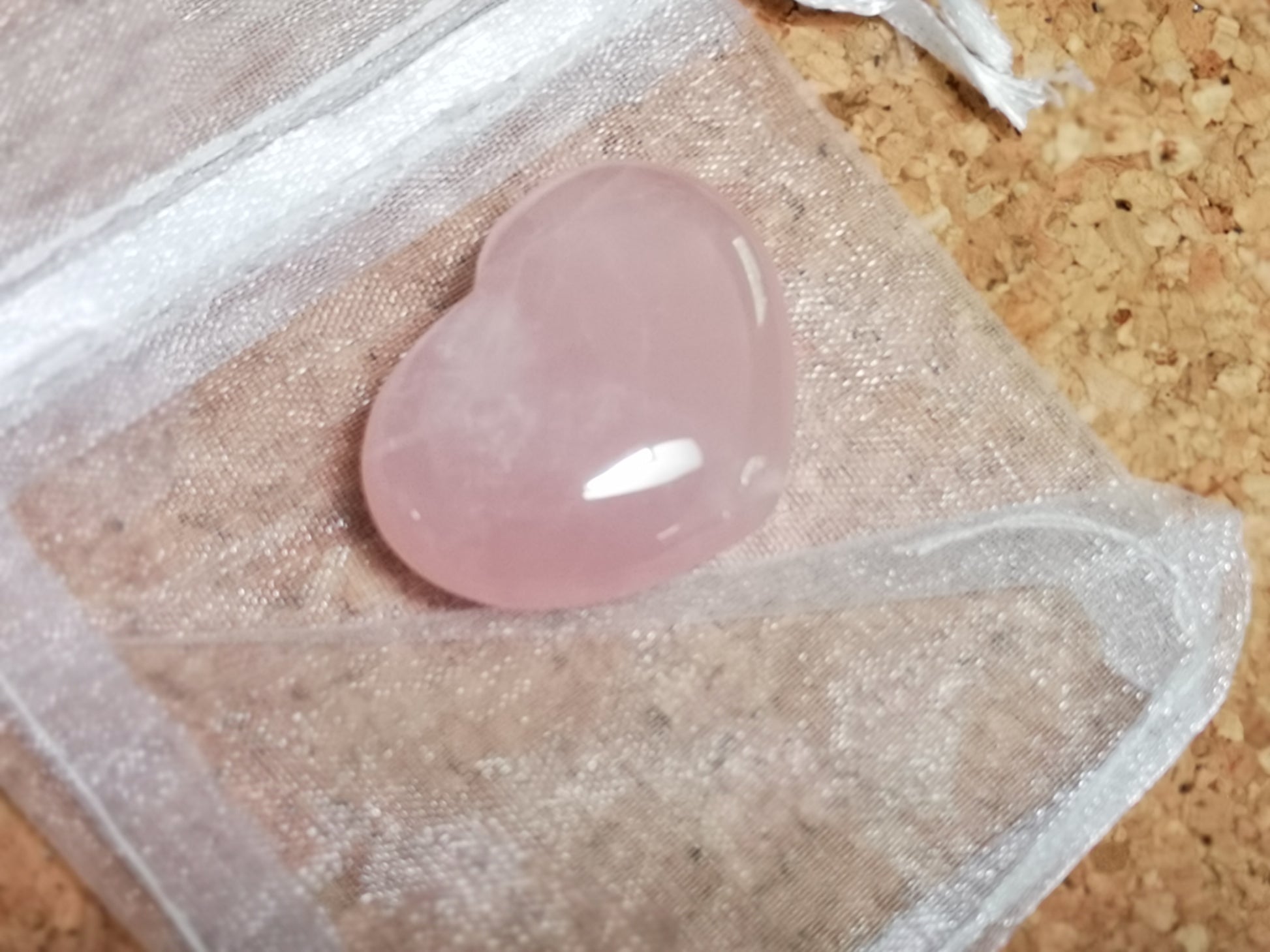 Earthstore® ROSE QUARTZ HEART - lovely pink heart