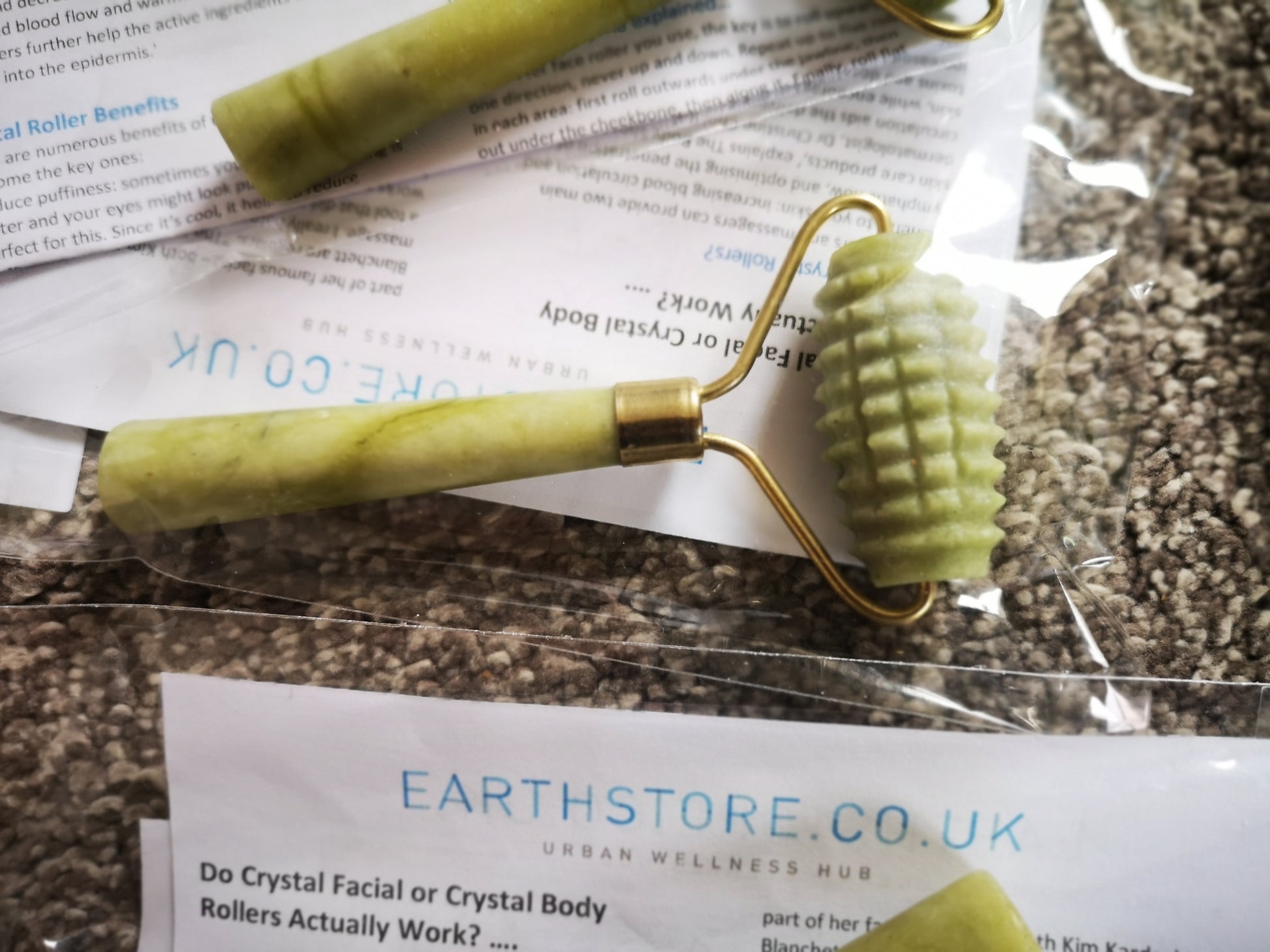Earthstore® Green New Jade (Jadite) Facial Skin Roller - genuine high quality crystal