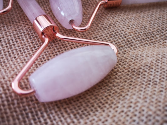 Earthstore® Rose Quartz Facial Skin Roller with ROSE GOLD finish