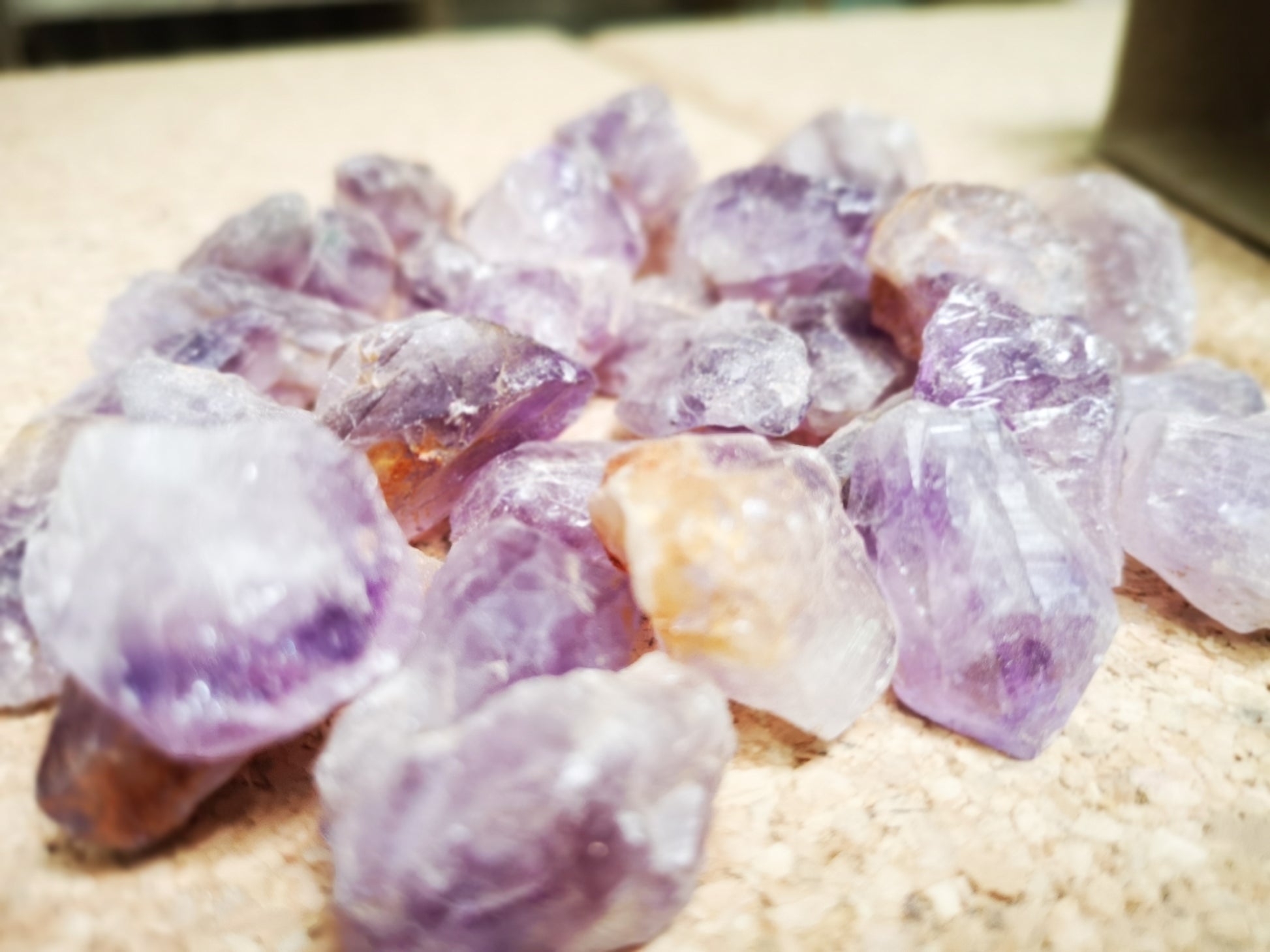 Earthstore® Amethyst - Tumblestone (natural / rough) (BRAZIL) Deep Colours