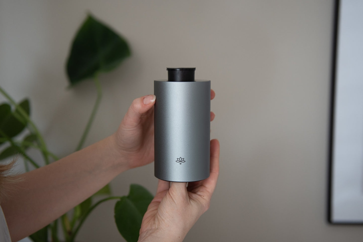 Earthstore® Made By Zen ROVE Aroma Atomiser - waterless & portable