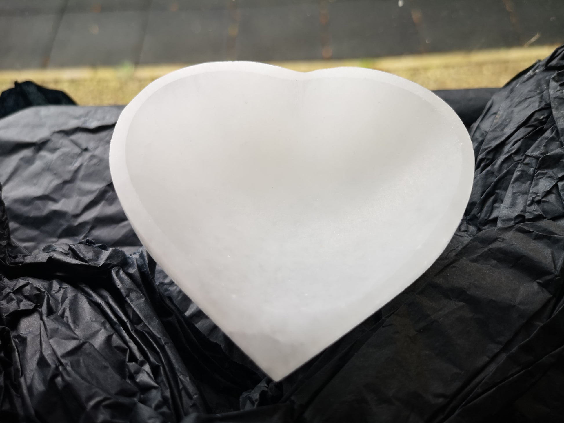 Earthstore® STOCK Heart Shape Charging Dish Bowl with optional 3 gemstones