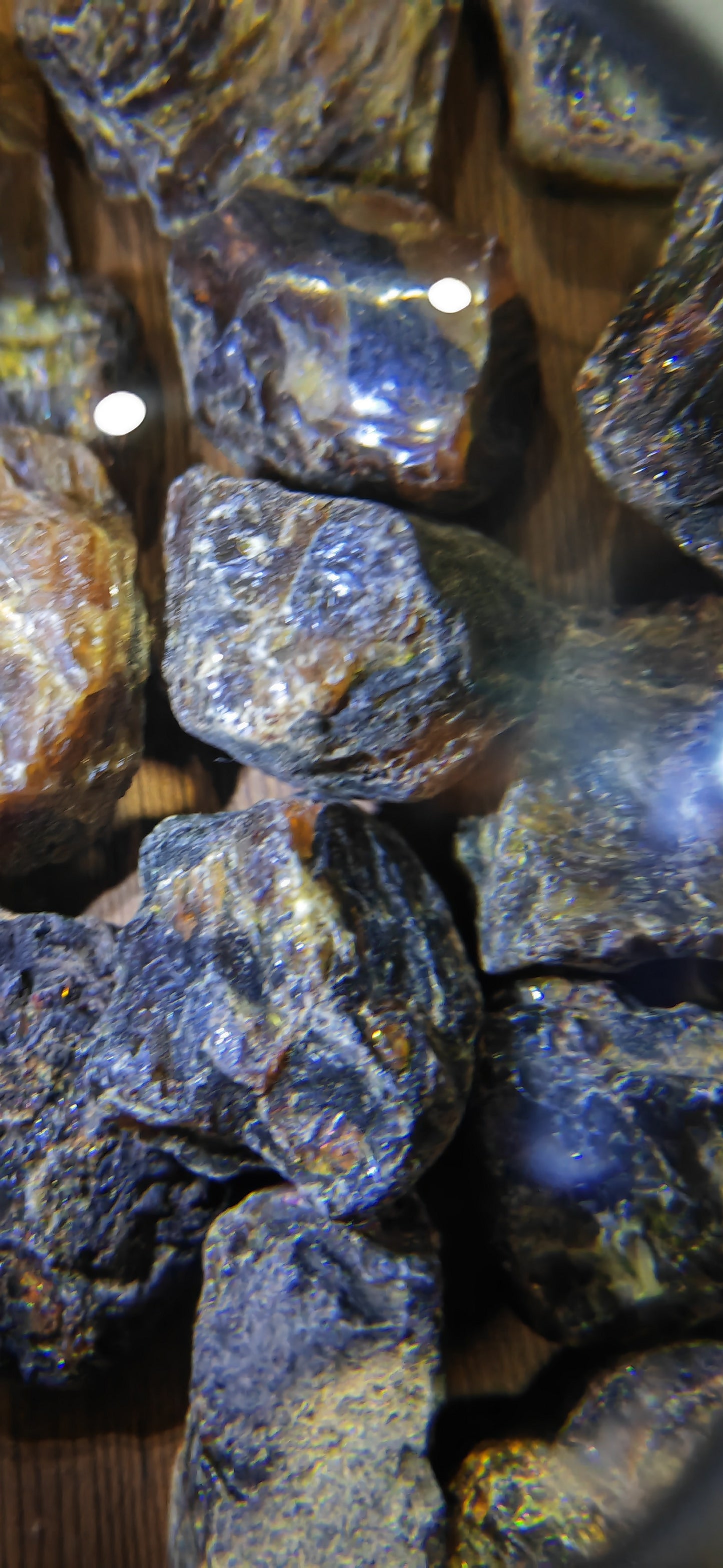 Earthstore® Amber Rough - LARGE Indonesian 3 Grades, rough