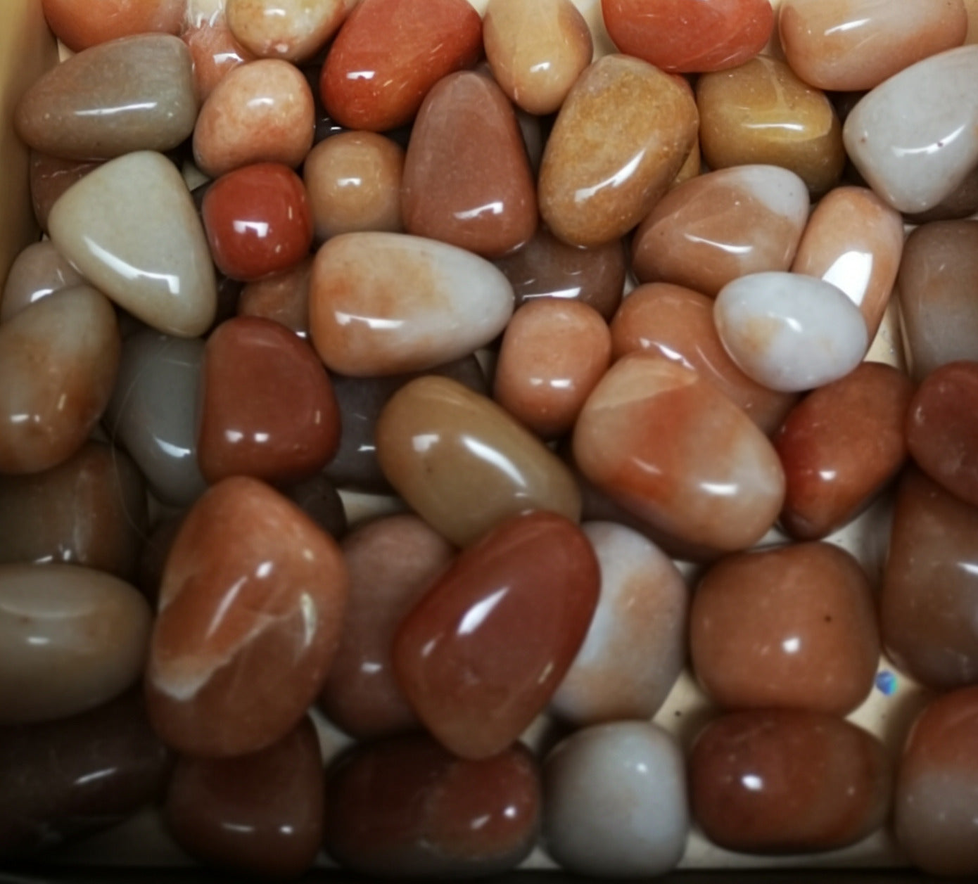 Earthstore® Aventurine Red - Tumblestone