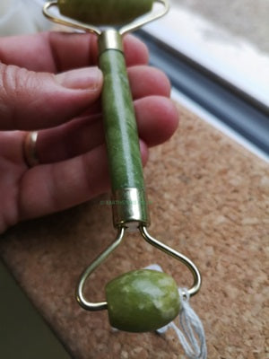 Earthstore® Green New Jade (Jadite) Facial Skin Roller - genuine high quality crystal
