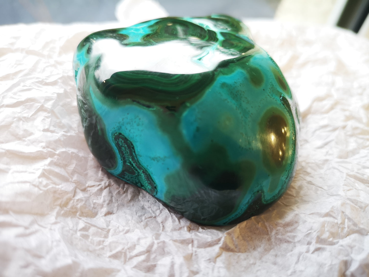 Earthstore® Large Malachite & Chrysocolla Freeform display (380g 90x75x34mm) Namibia