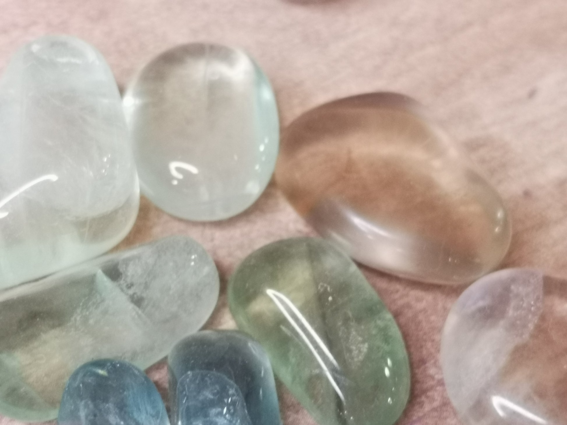 Earthstore® Rainbow Fluorite - Tumblestone (Grade A)
