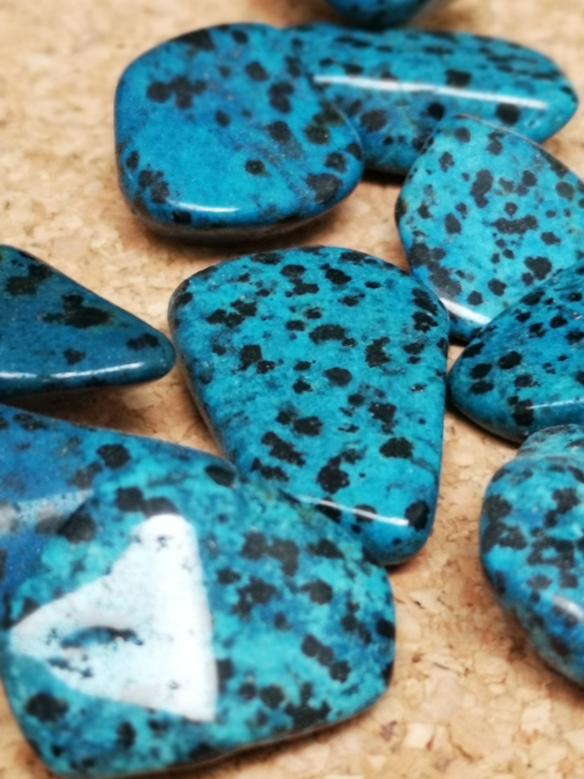 Earthstore® Blue Dalmatian Jasper - Tumblestone