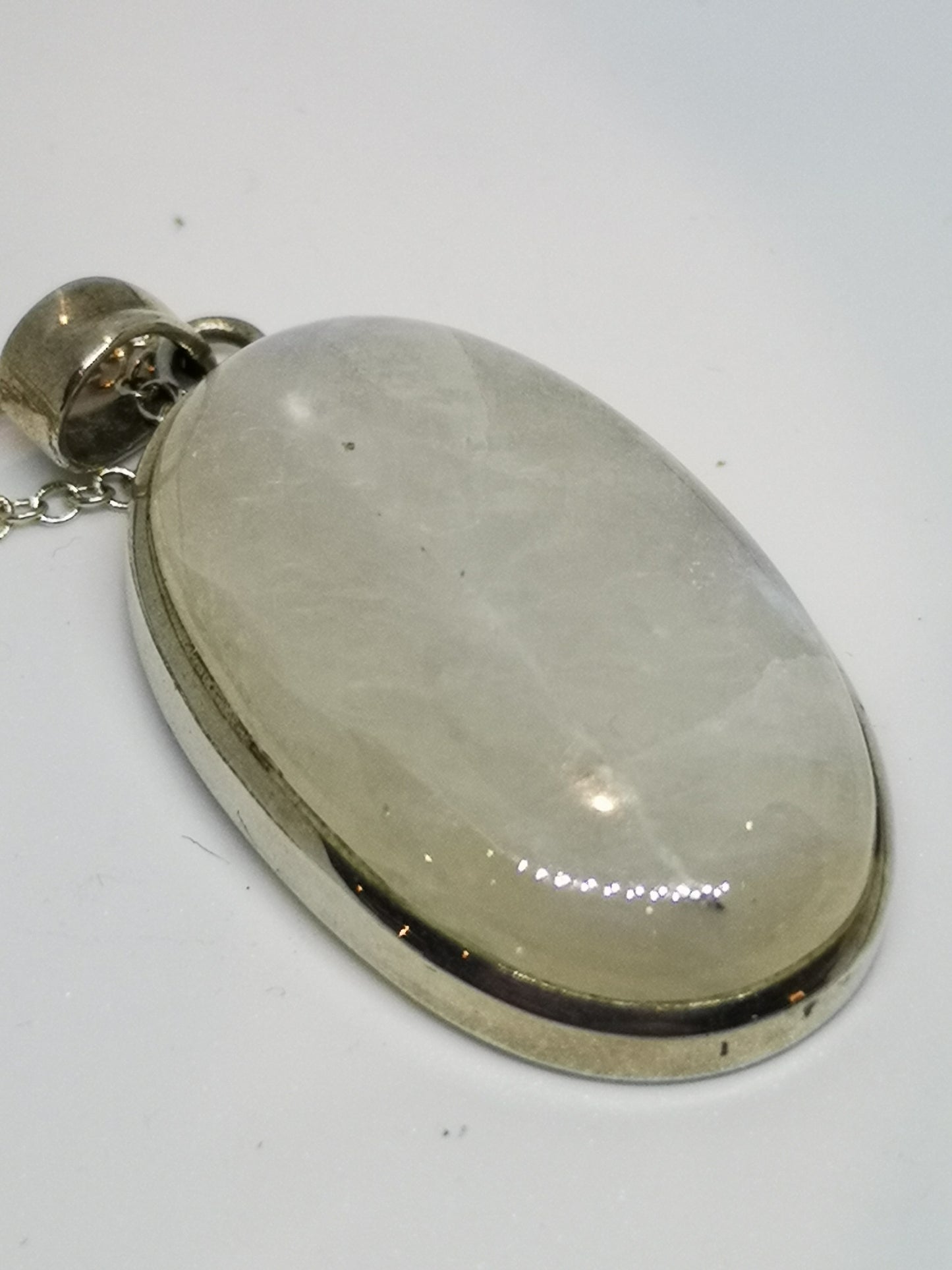 Earthstore® Moonstone necklace (Solid Silver setting and 925 silver)
