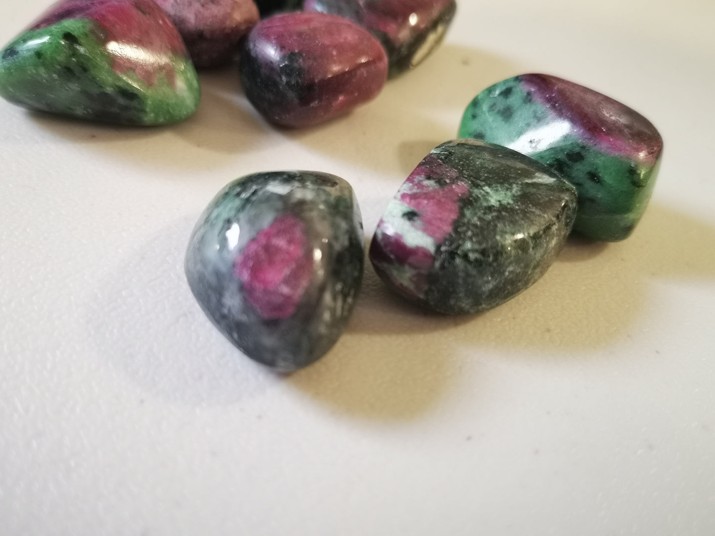 Earthstore® Ruby Zoisite gemstone healing, harmony, positive energy