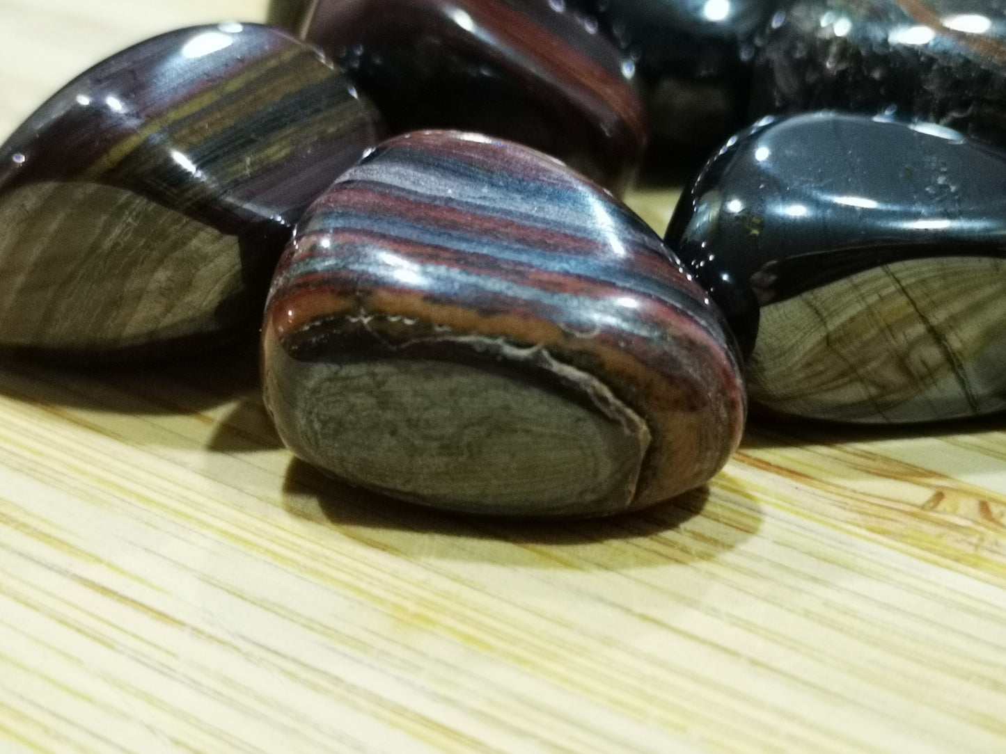Earthstore® Tiger IRON healing crystal - (A GRADE)