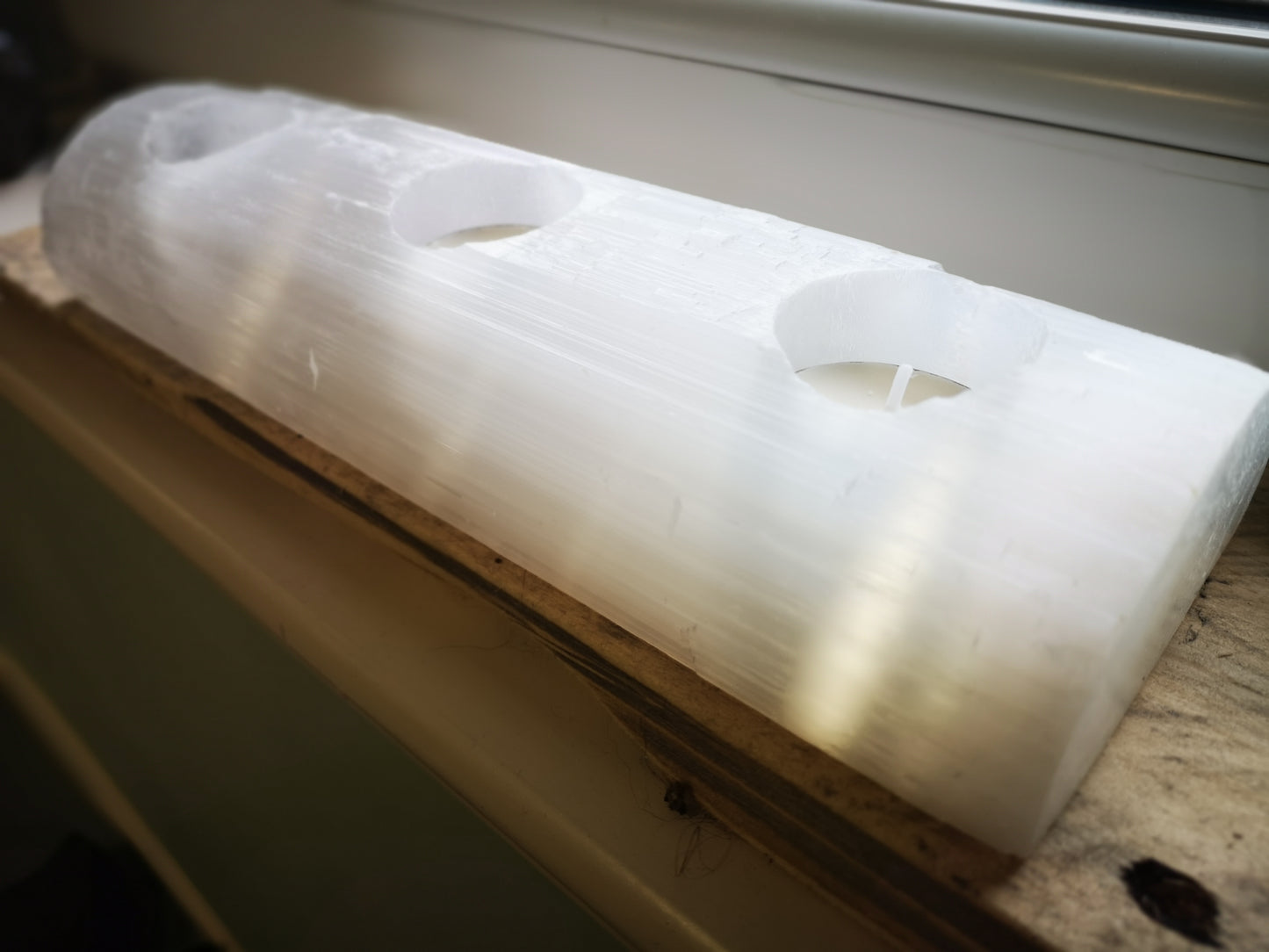 Earthstore® MASSIVE Selenite T-Light 3 HOLE Candle Holder Log 300 X 50 X 90mm 4.2kG