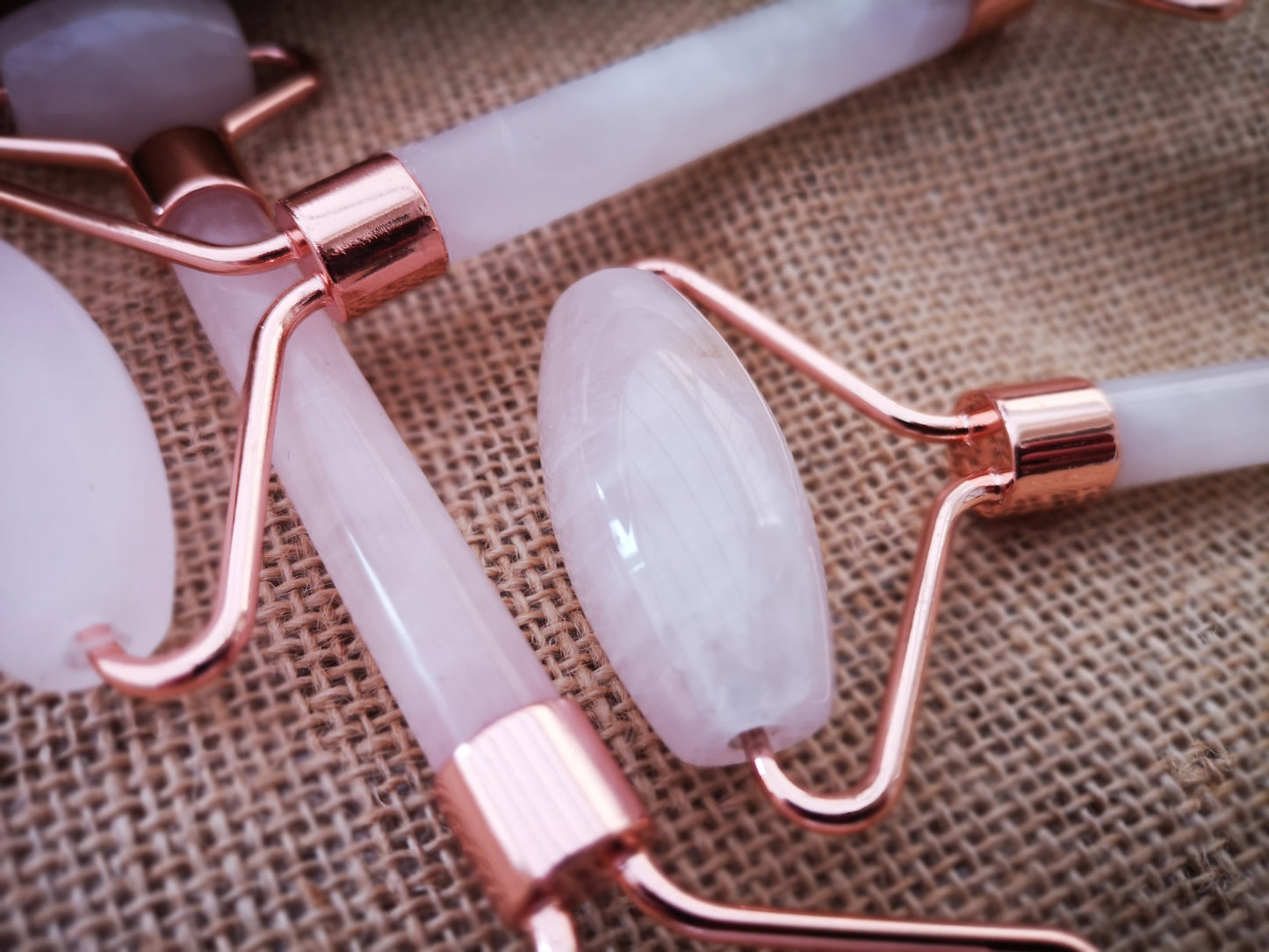 Earthstore® Rose Quartz Facial Skin Roller with ROSE GOLD finish