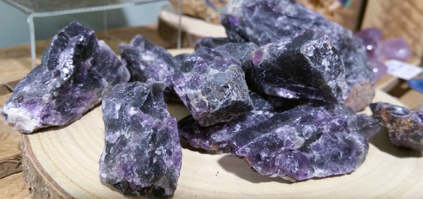 Earthstore® SIZE Amethyst - Tumblestone rough natural stone point (BRAZIL) (Large)