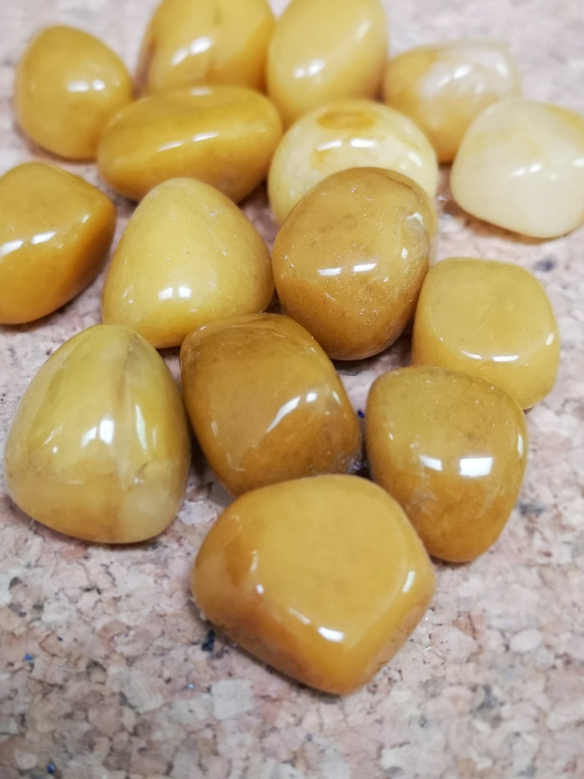 Earthstore® Yellow Aventurine - Tumblestone (12-15mm)