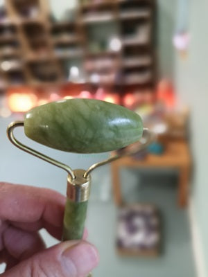Earthstore® Green New Jade (Jadite) Facial Skin Roller - genuine high quality crystal