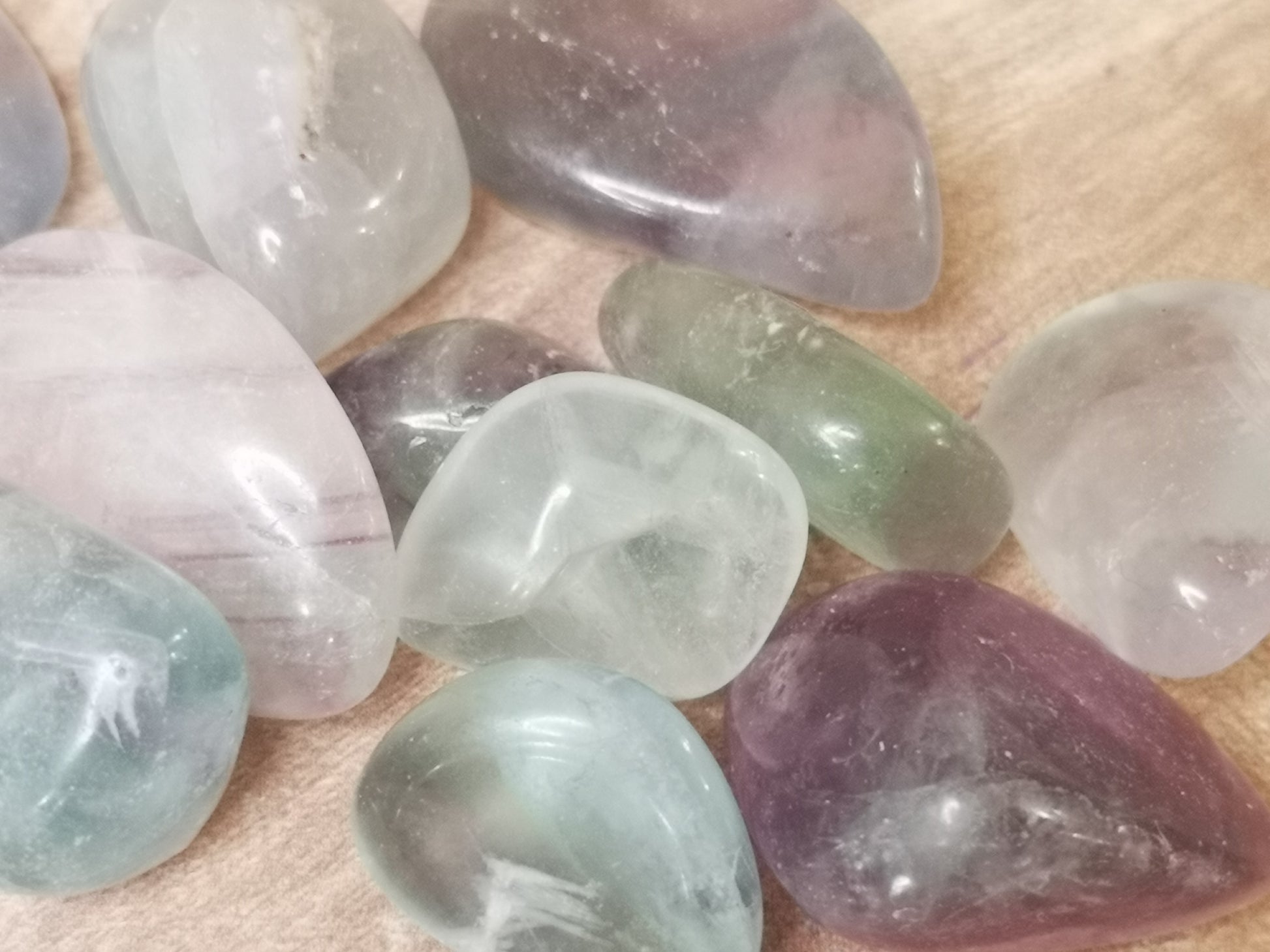 Earthstore® Rainbow Fluorite - Tumblestone (Grade A)
