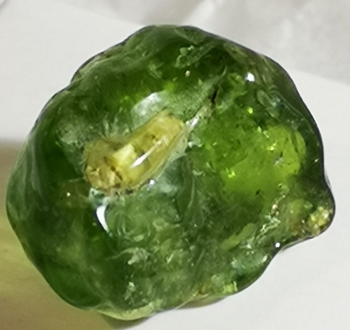 Earthstore® PERIDOT GEM - exquisite, natural green Peridot 8.57g (5 CARAT) Arizona
