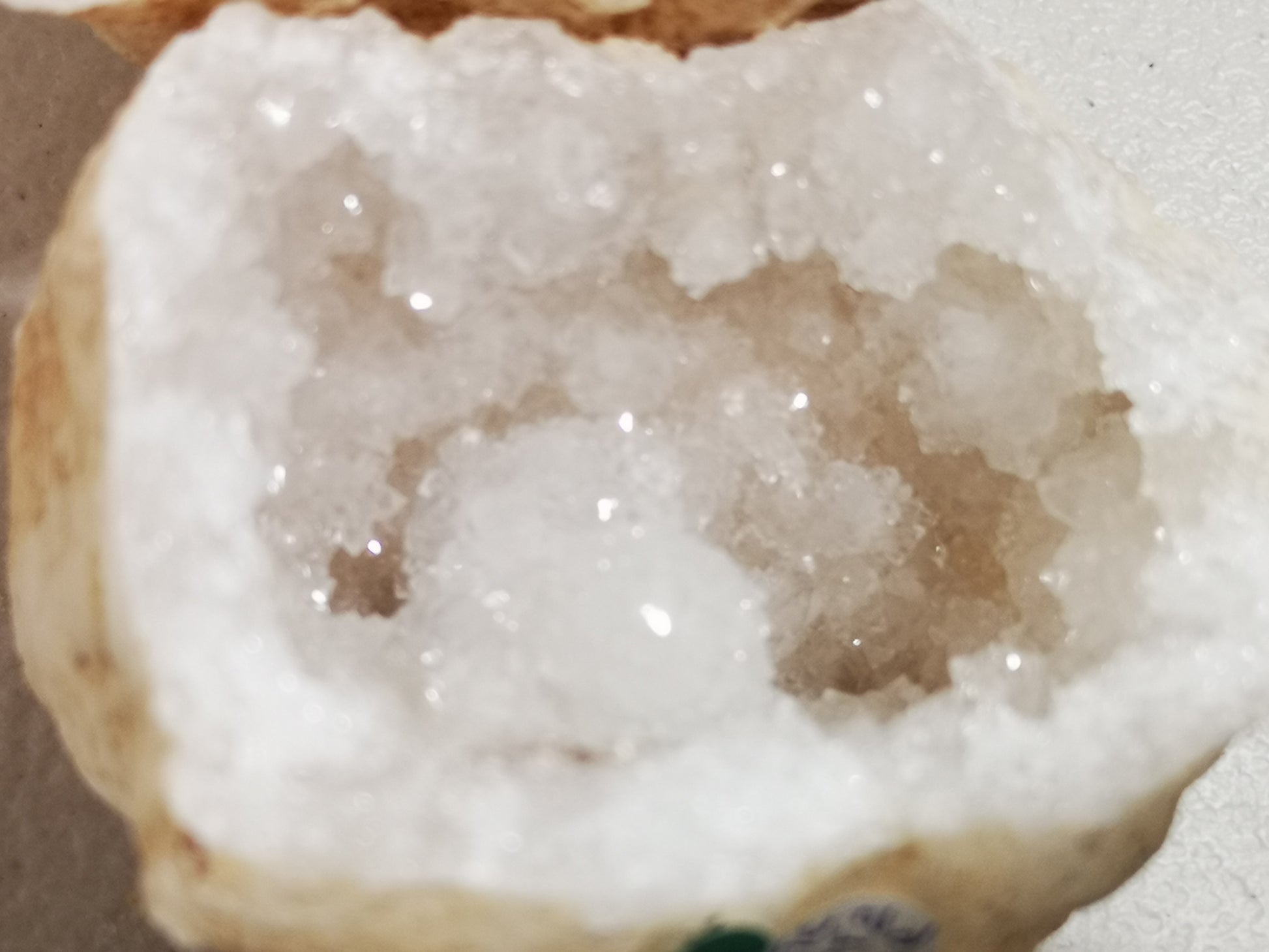 Earthstore® Calcite Selenite Quartz Split Cracked Geodes - 10-16 cm