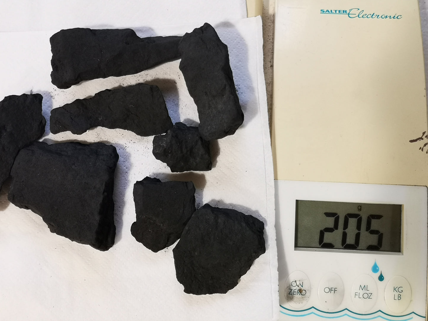 Earthstore® STOCK Shungite Ore - structuring & purifying drinking water C30-C60