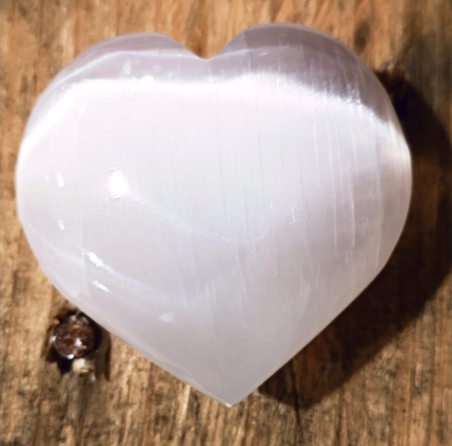 Earthstore® LARGE PUFFED Selenite Heart - 5cm X 2.5cm X 5.5cm
