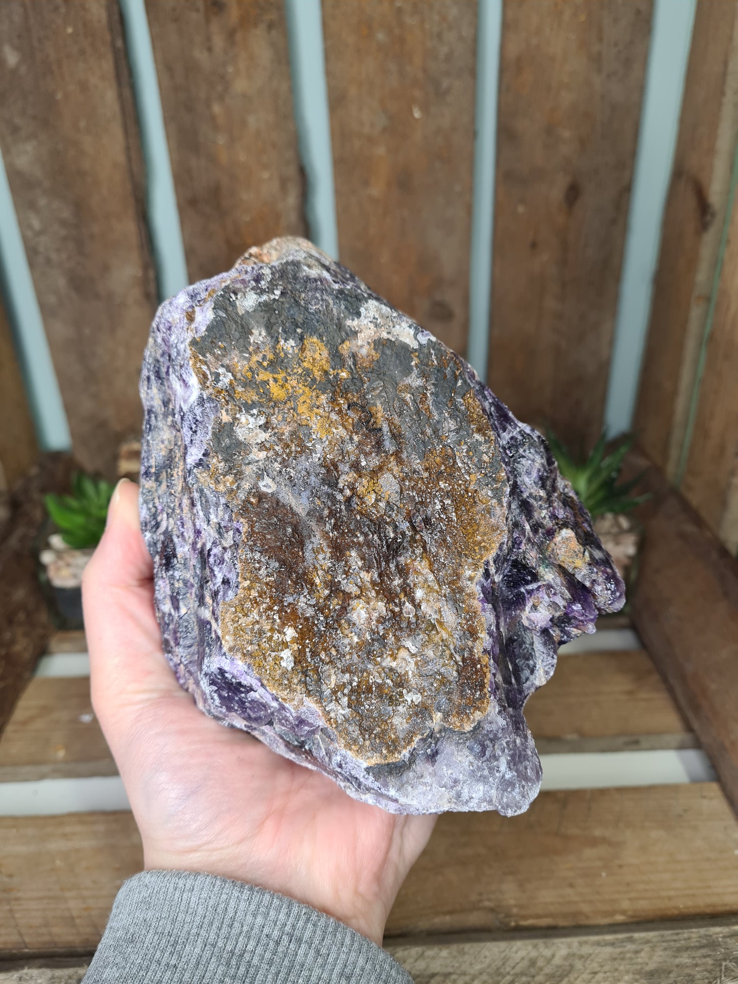 Earthstore® PRICE / SIZE Amethyst Raw & Natural - Large Pieces