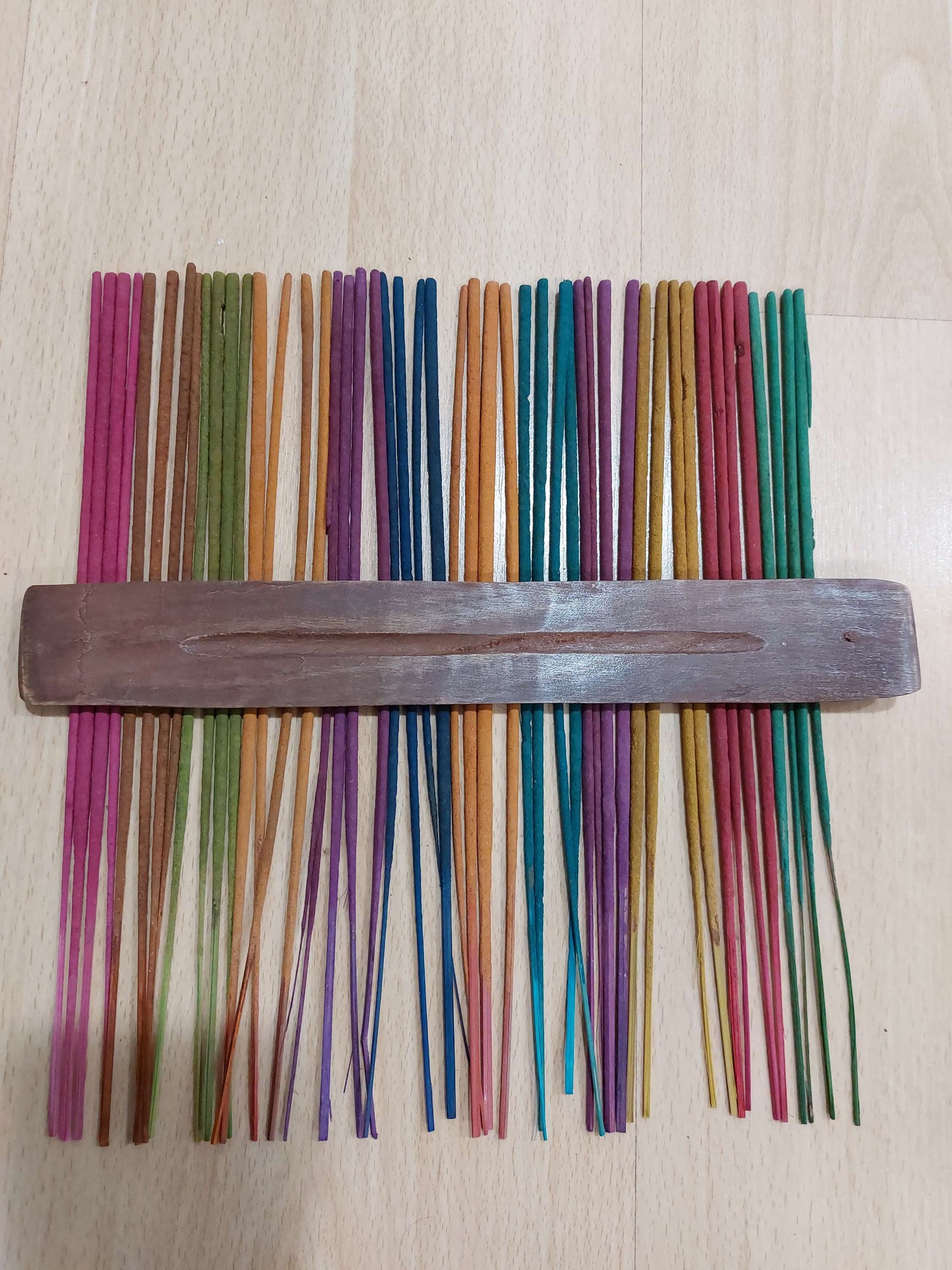 Earthstore® Bulk Pack Incense Sticks, 12 mixed fragrances + mango wood ash catcher