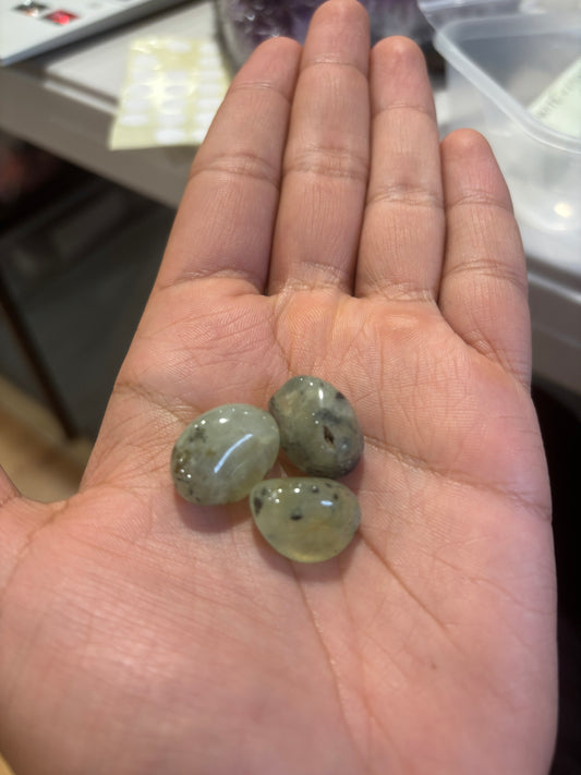 Earthstore® Prehenite & Epidote - Tumblestone (Medium)