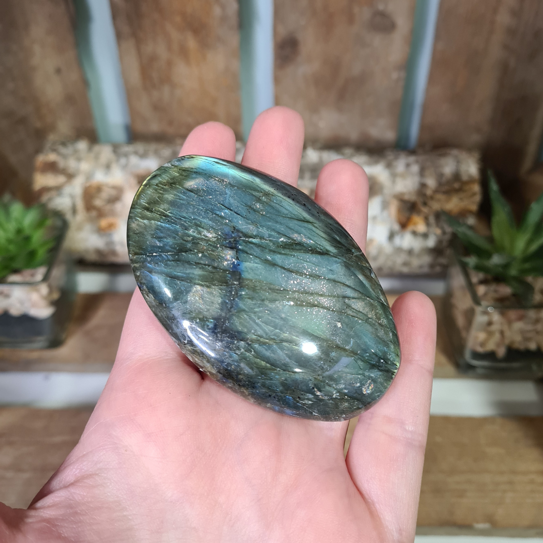 Earthstore® Labradorite - Palm Stones (L/XL/XXL)