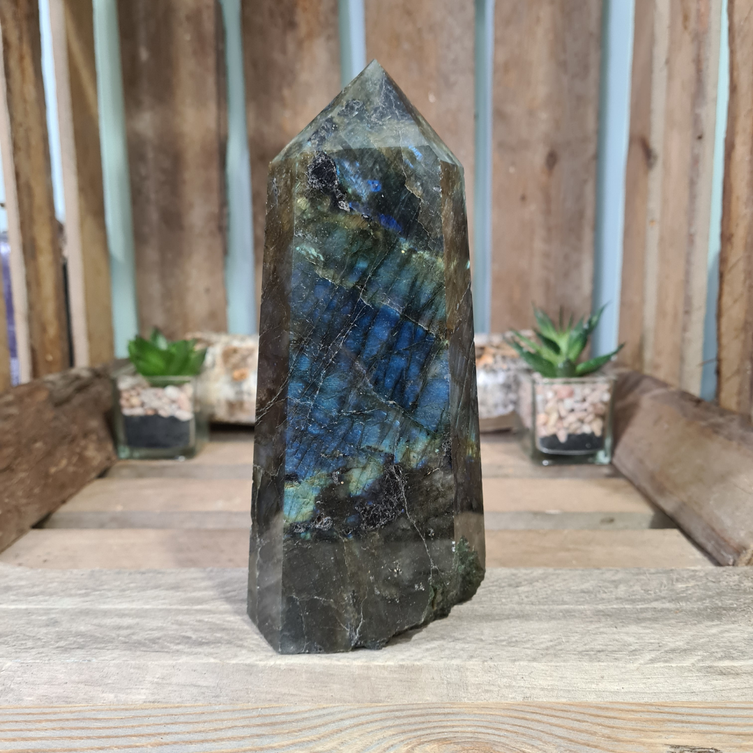 Earthstore® Labradorite Obelisks