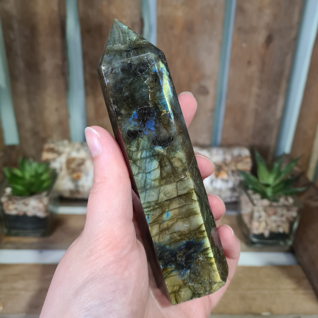 Earthstore® Labradorite Obelisks