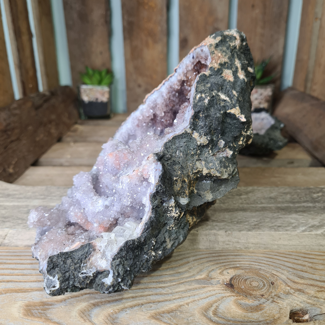 Earthstore® Spirit Cactus Faerie (Fairy) Angel Quartz Stalactite Geode (149x127x116mm)