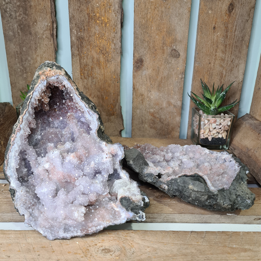 Earthstore® Spirit Cactus Faerie (Fairy) Angel Quartz Stalactite Geode (149x127x116mm)