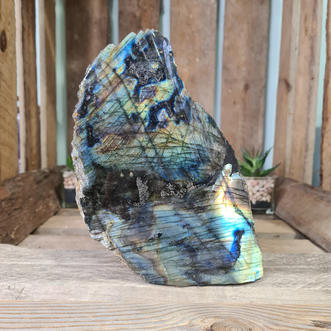 Earthstore® Labradorite Display Slabs