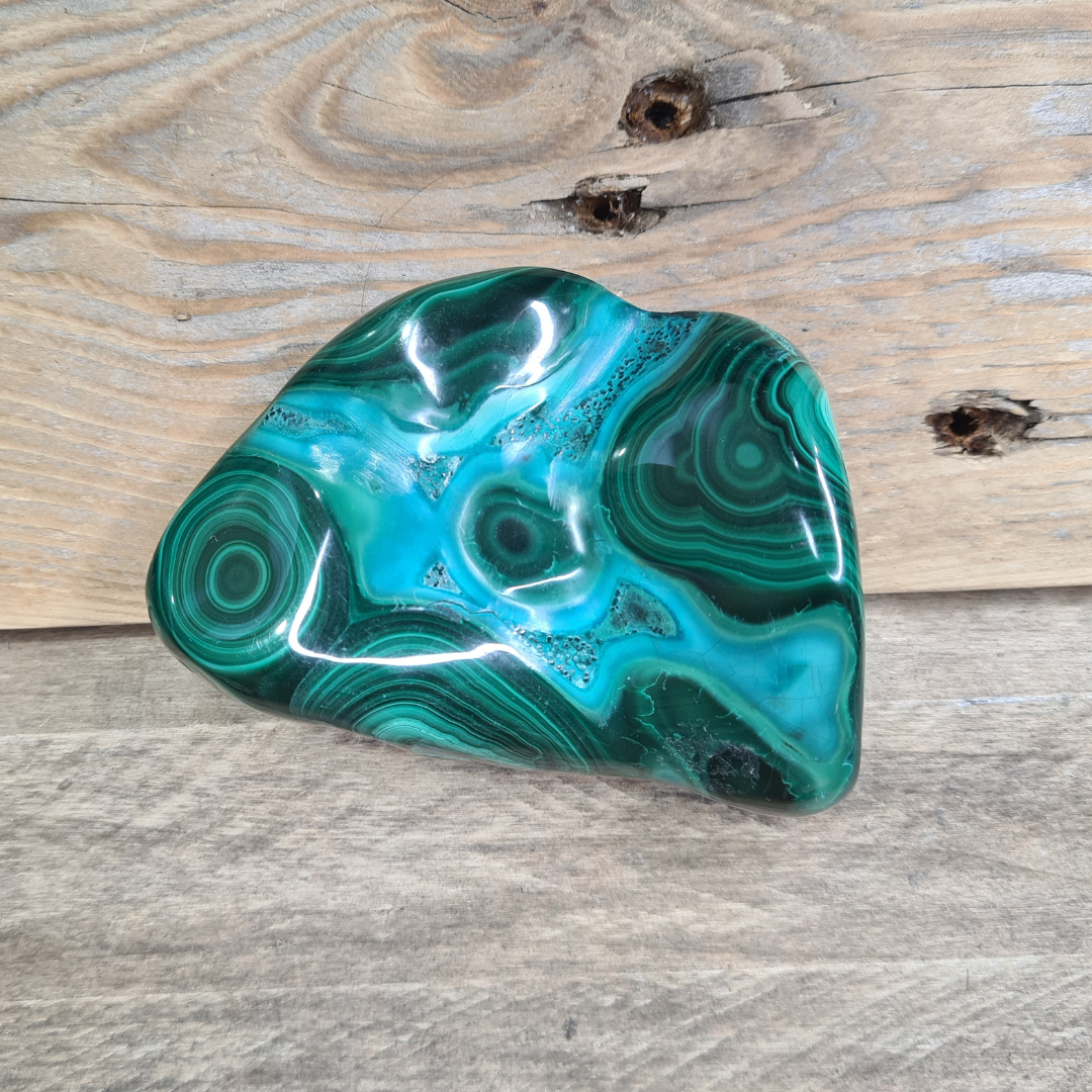 Earthstore® Medium Malachite & Chrysocolla Freeform display (255g 81x60x30mm) Namibia